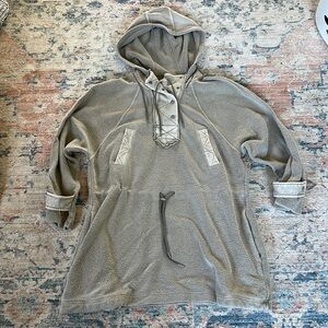 Oversized Sweatshirt/Jacket